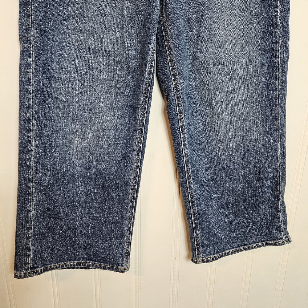 Old Navy Extra High Rise Wide Leg Crop Jeans Blue Denim Ski-Hi Womens Size 6P - Picture 5 of 12